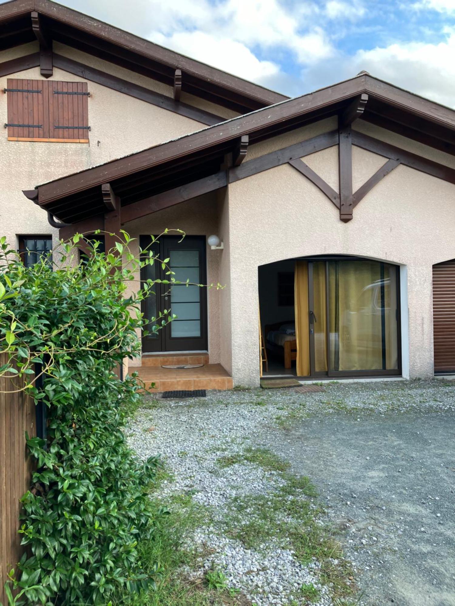 Chambre Et Sdb Avec Entree Privative Soustons Exterior photo
